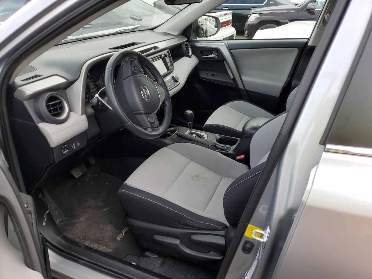 2017 TOYOTA RAV4 XLE - Image 7