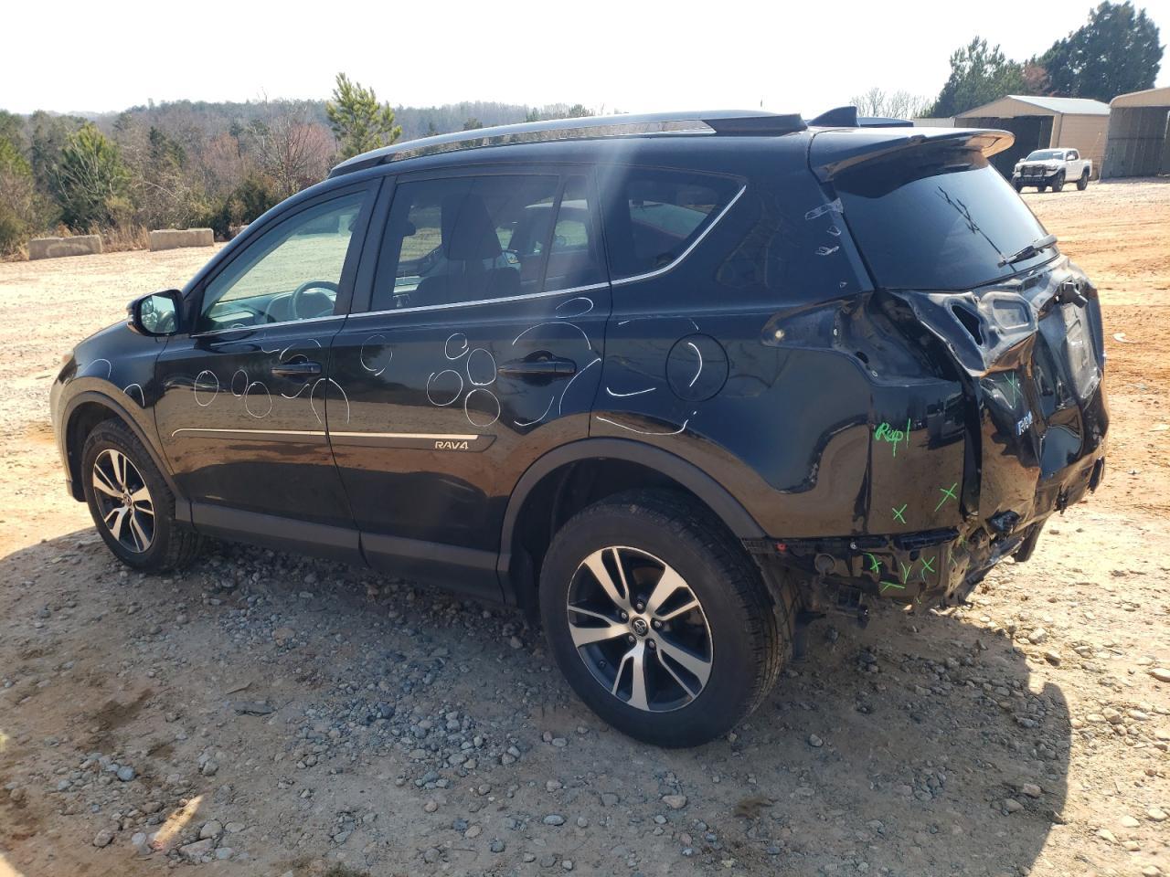 2017 TOYOTA RAV4 XLE - Фото 2