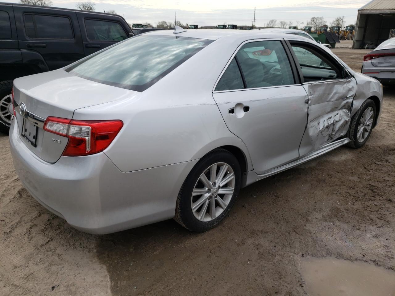 2012 TOYOTA CAMRY SE - Image 3