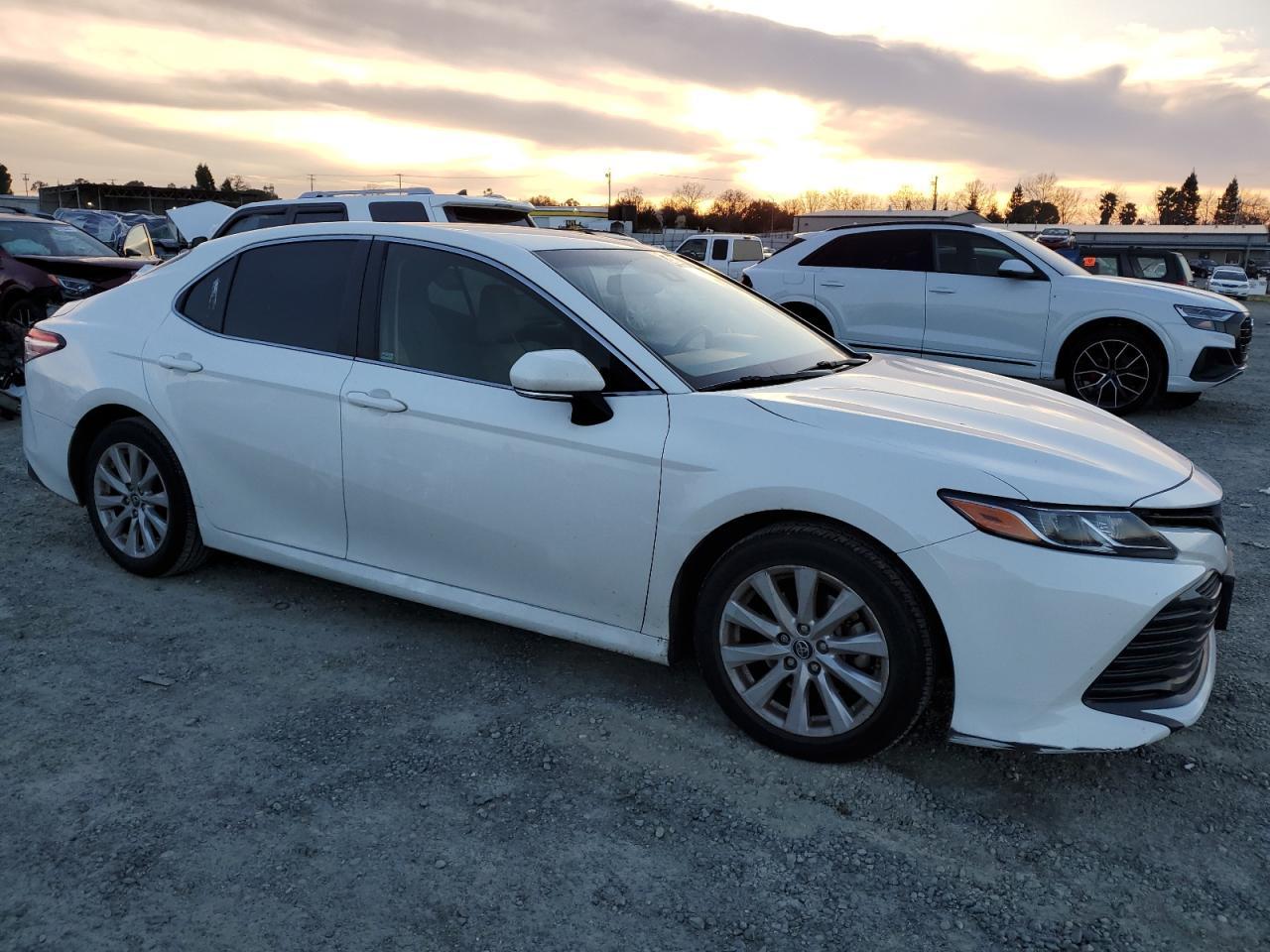 2018 TOYOTA CAMRY L - Image 4
