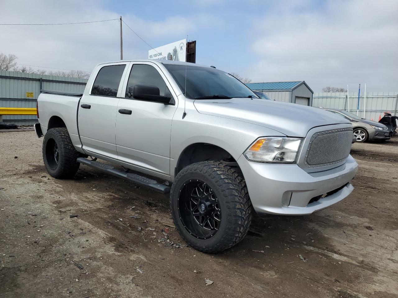2017 RAM 1500 ST - Image 4