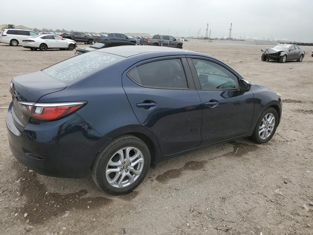 2017 TOYOTA YARIS IA - Image 3