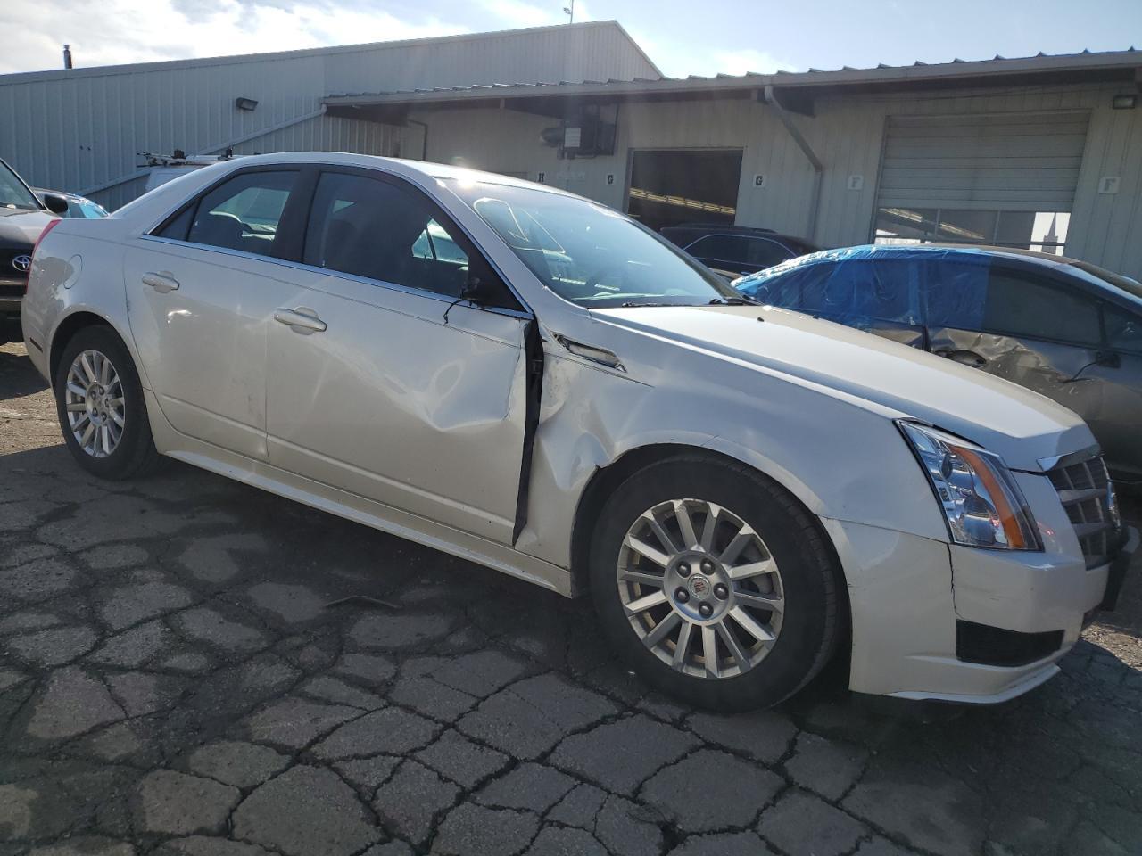 2011 CADILLAC CTS - Image 4