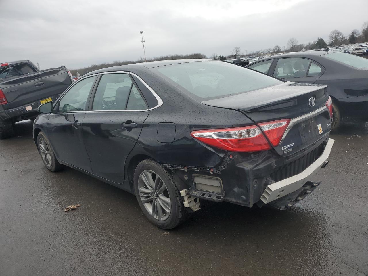 2016 TOYOTA CAMRY LE - Image 2