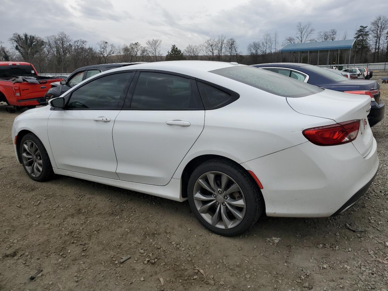 2015 CHRYSLER 200 S - Фото 2