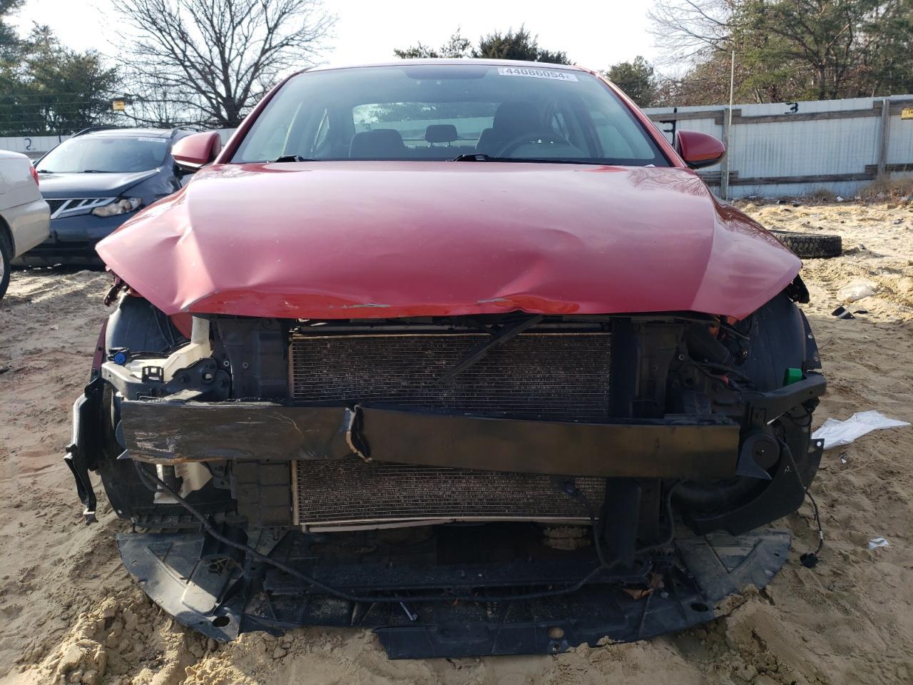 2017 HYUNDAI ELANTRA SE - Фото 5