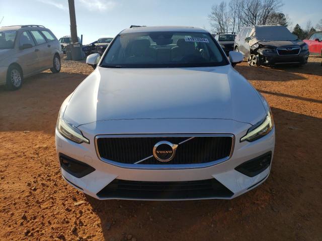 2020 Volvo S60 T5 Momentum - Image 5