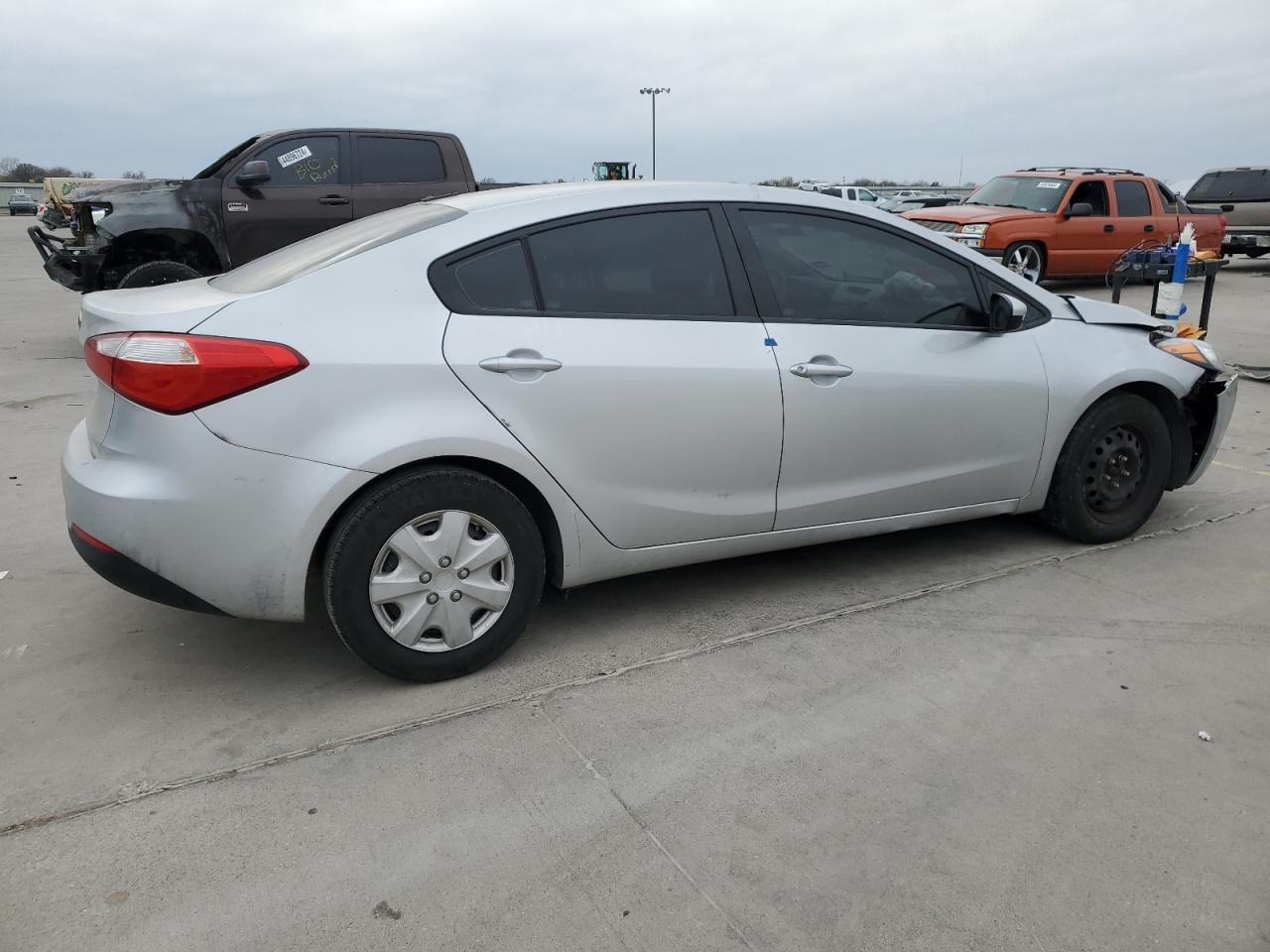 2015 KIA FORTE LX - Фото 3