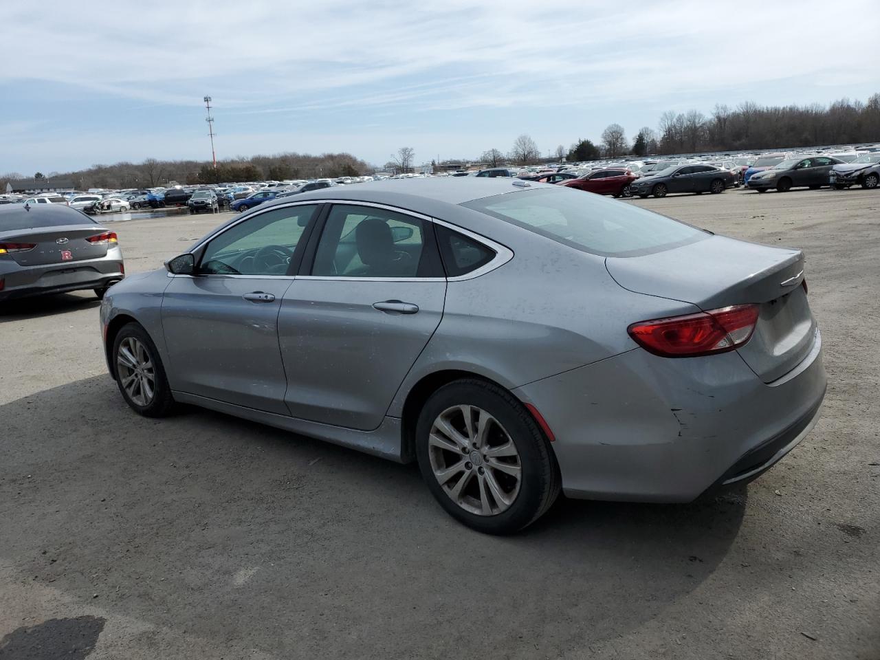 2015 CHRYSLER 200 LIMITE - Image 2