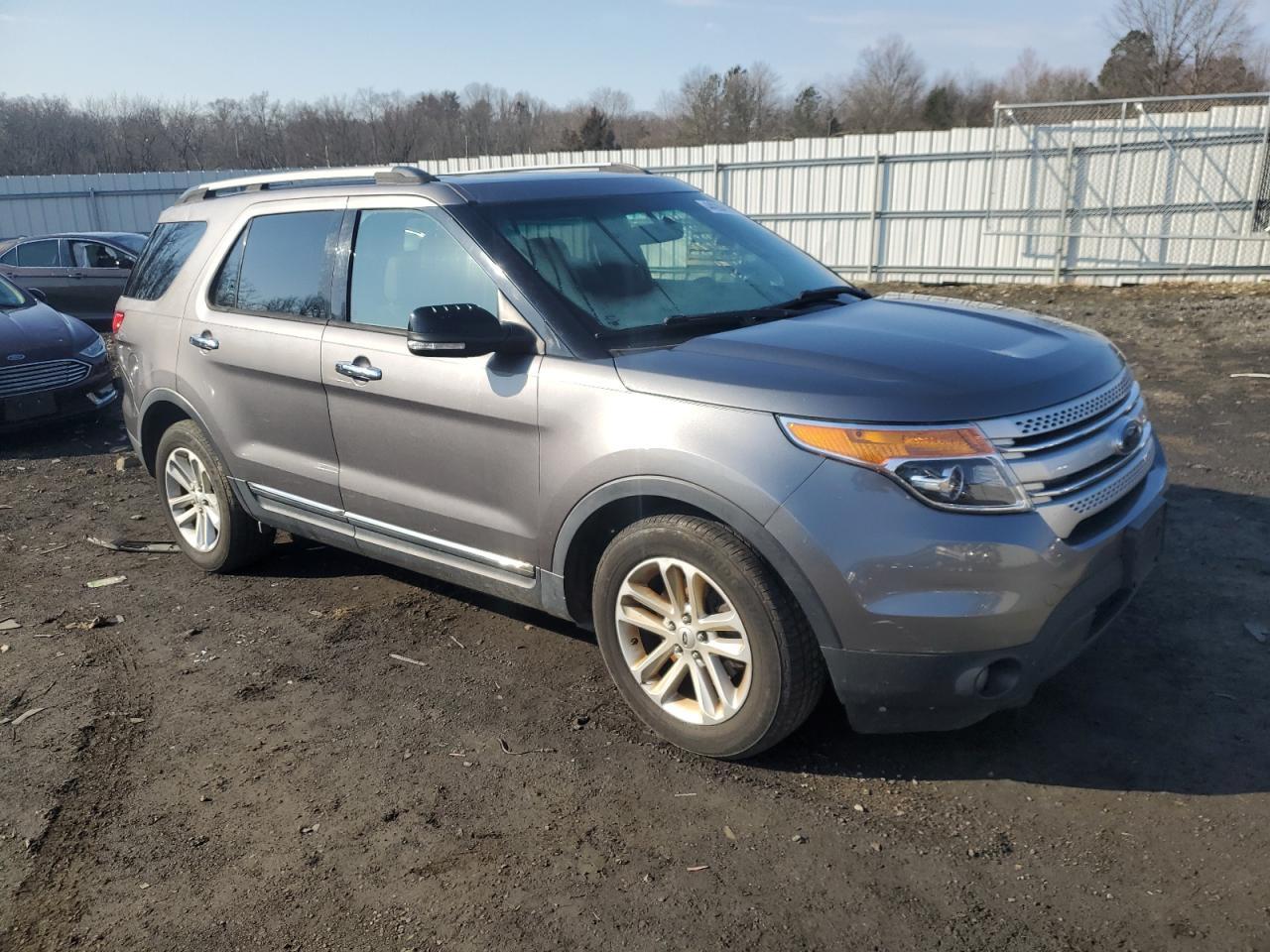 2013 FORD EXPLORER X - Image 4