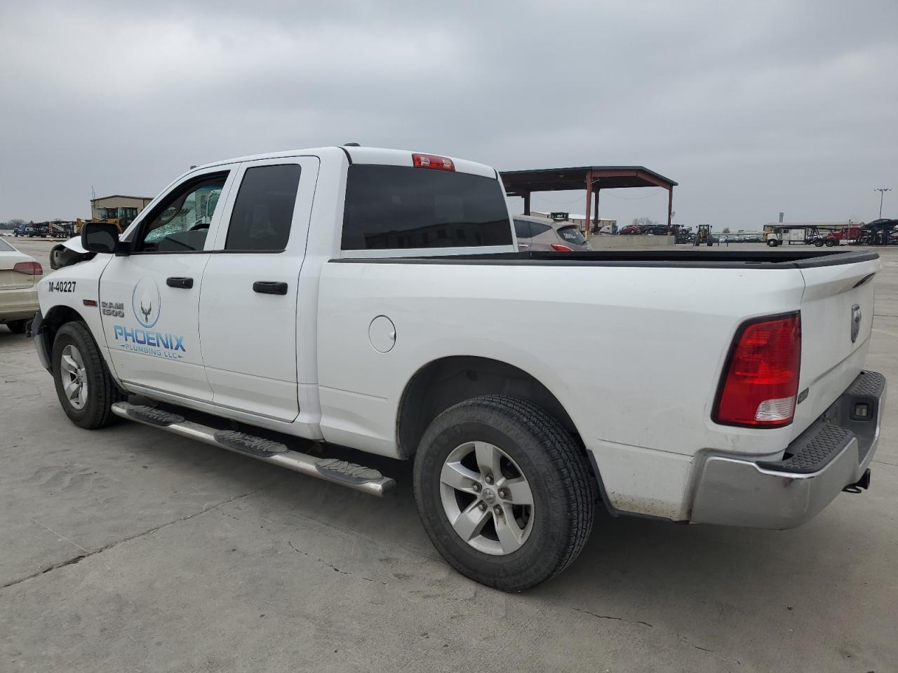 2015 RAM 1500 ST - Фото 2