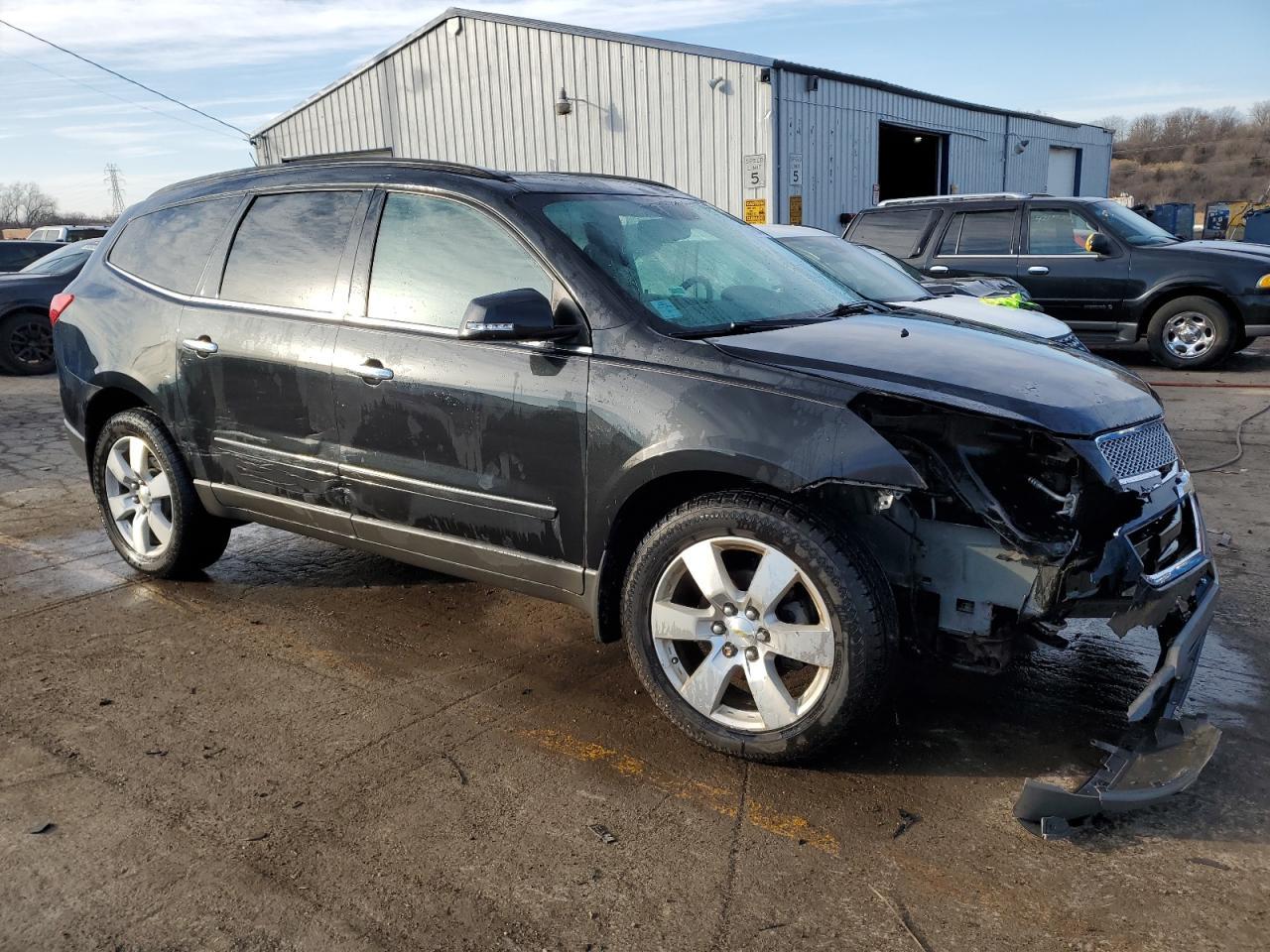 2012 CHEVROLET TRAVERSE L - Image 4