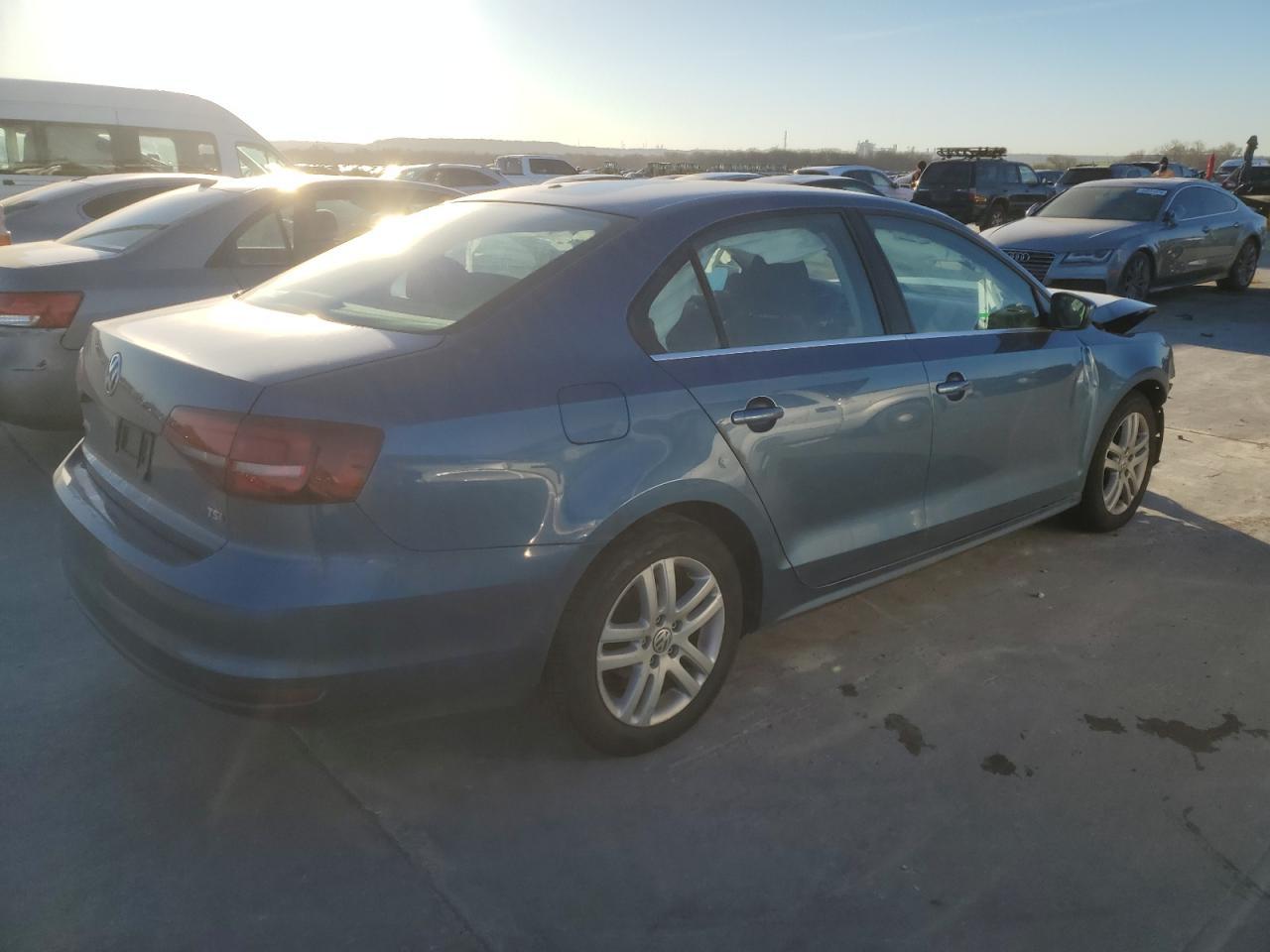 2017 VOLKSWAGEN JETTA S - Фото 3