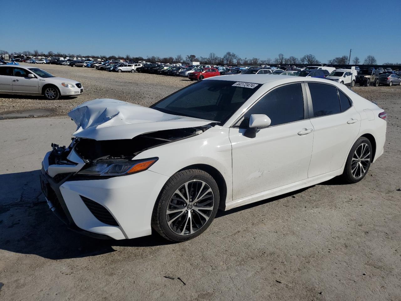 2020 TOYOTA CAMRY SE
