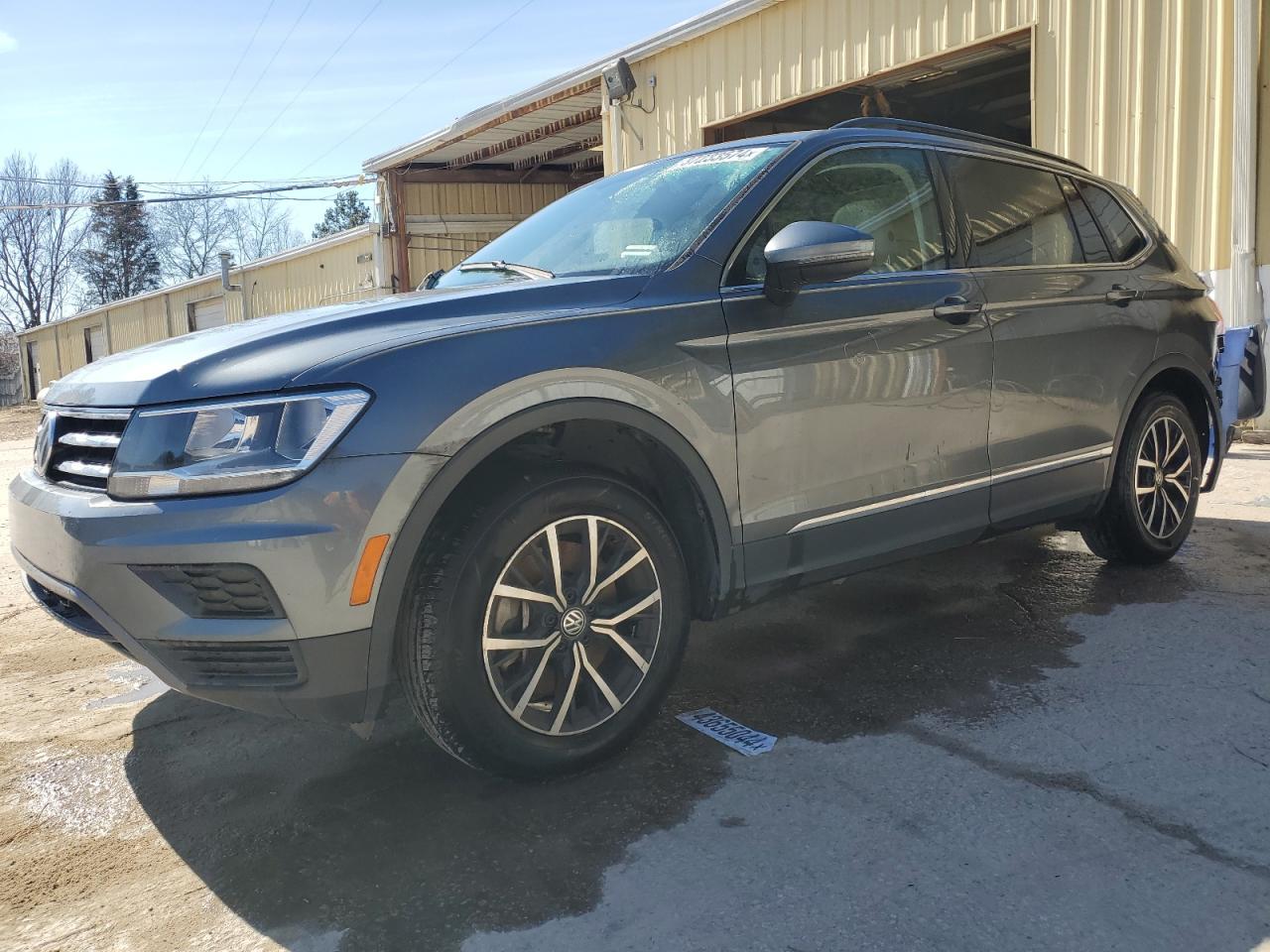 2021 VOLKSWAGEN TIGUAN SE