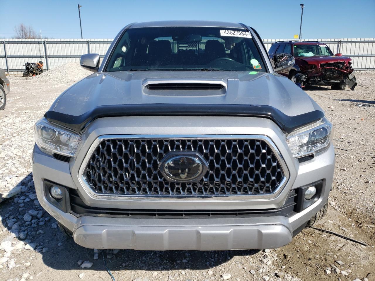 2018 TOYOTA TACOMA DOU - Фото 5