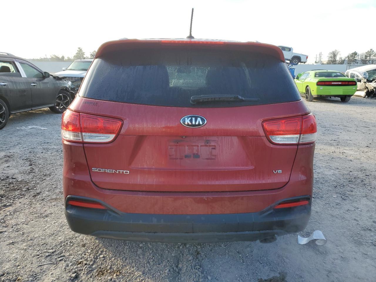 2016 KIA SORENTO LX - Image 6