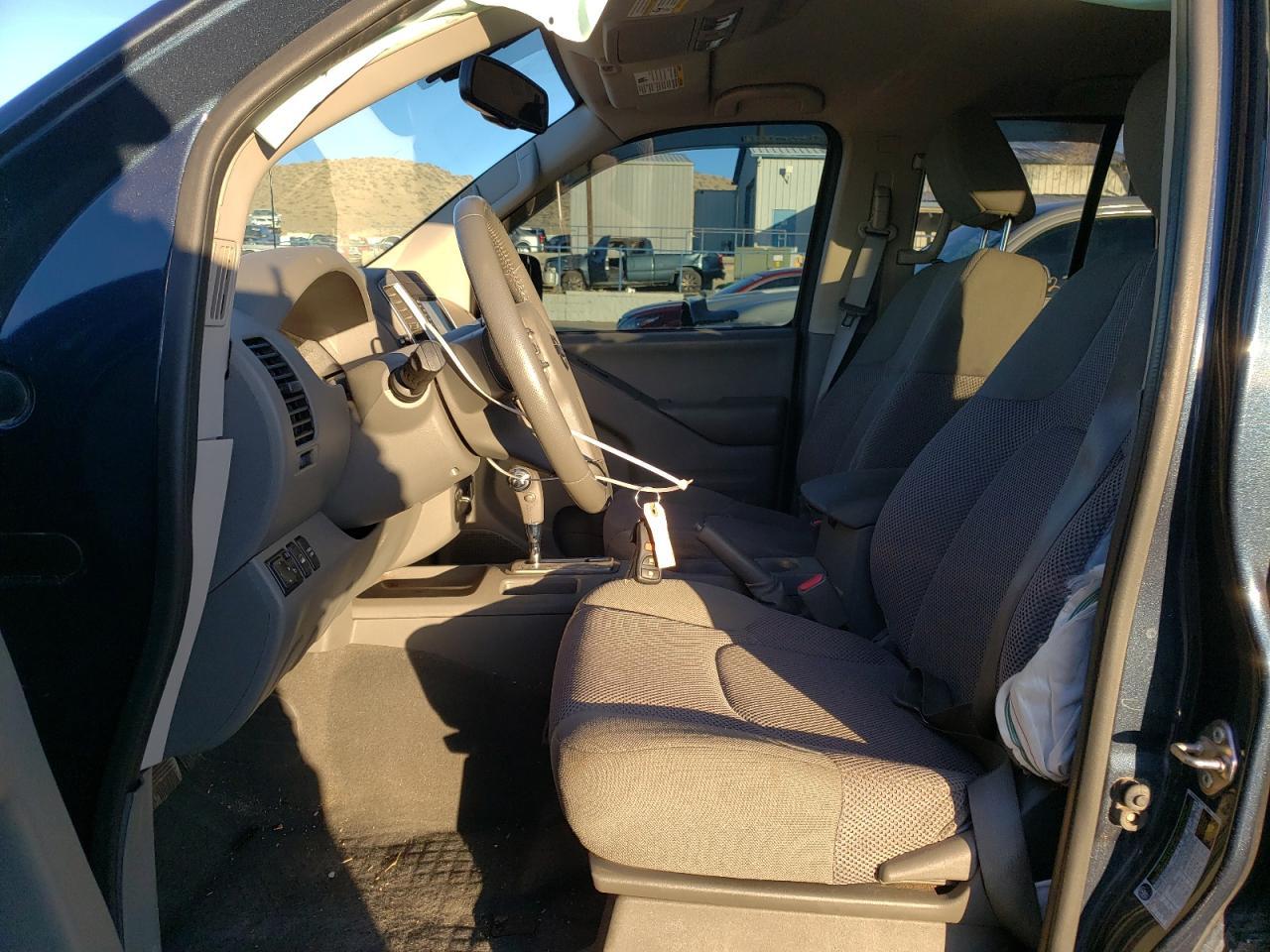 2019 NISSAN FRONTIER S - Фото 7