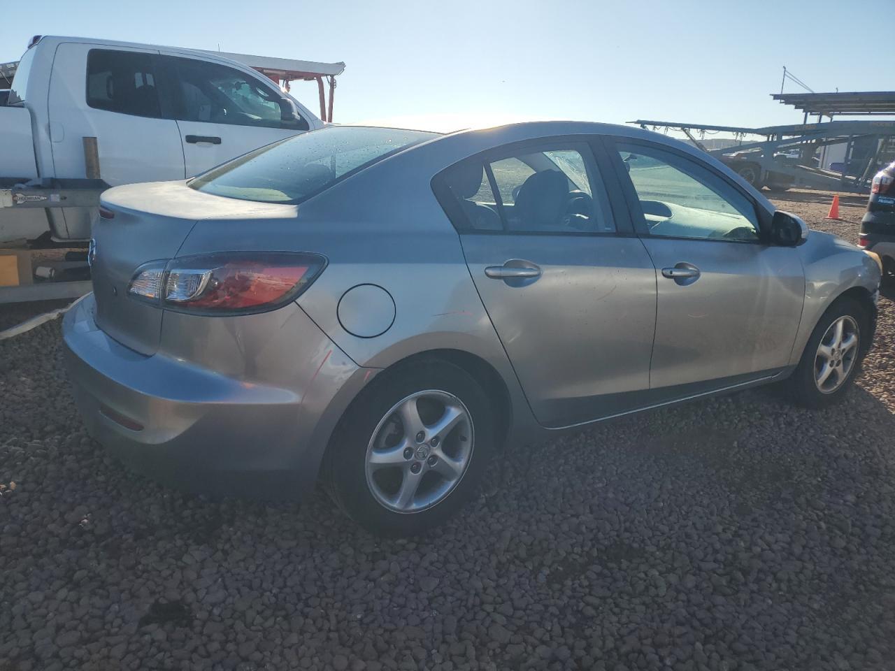 2013 MAZDA 3 I - Фото 3
