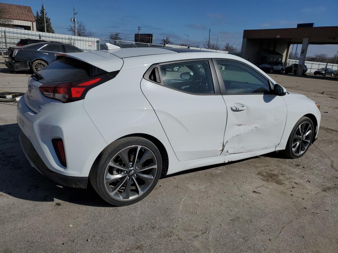 2019 HYUNDAI VELOSTER B - Image 3