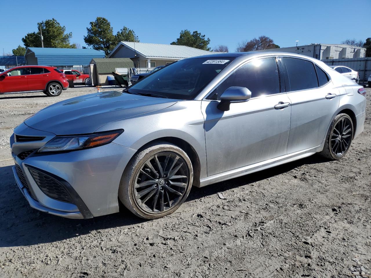 2022 TOYOTA CAMRY XSE