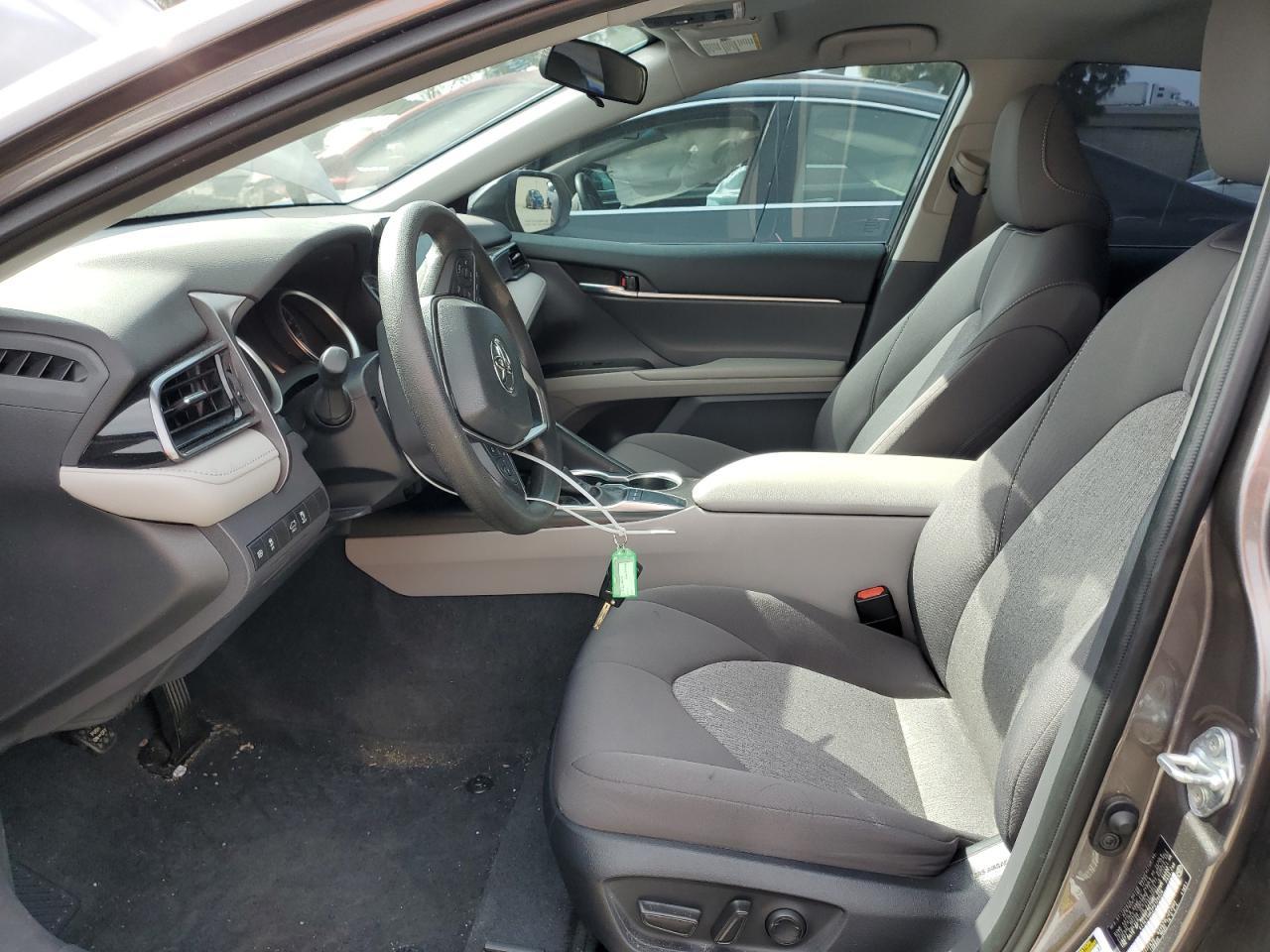 2023 TOYOTA CAMRY LE - Фото 7