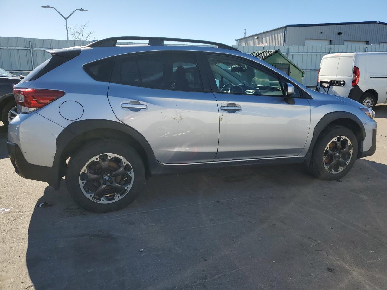 2021 SUBARU CROSSTREK - Фото 3