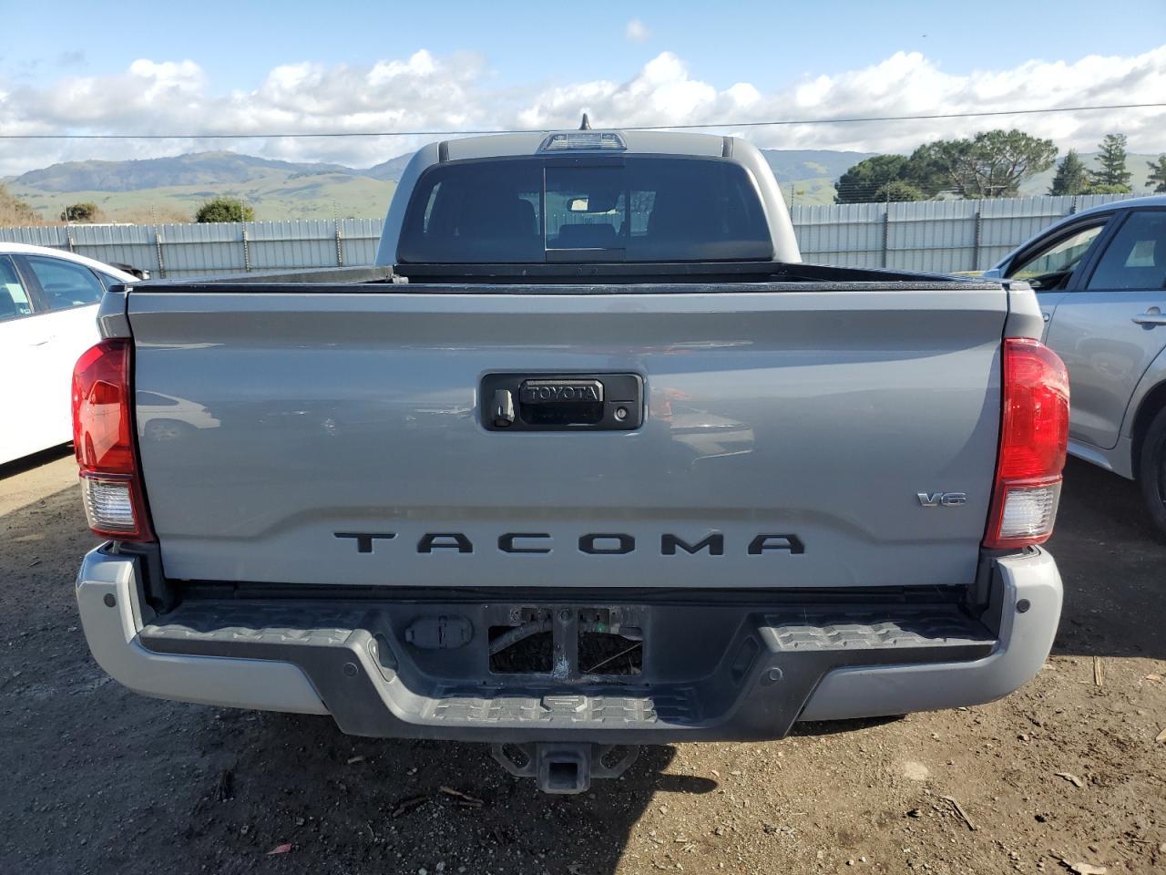 2019 TOYOTA TACOMA DOU - Фото 6