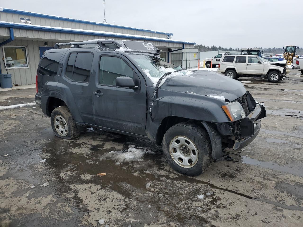 2013 NISSAN XTERRA X - Фото 4