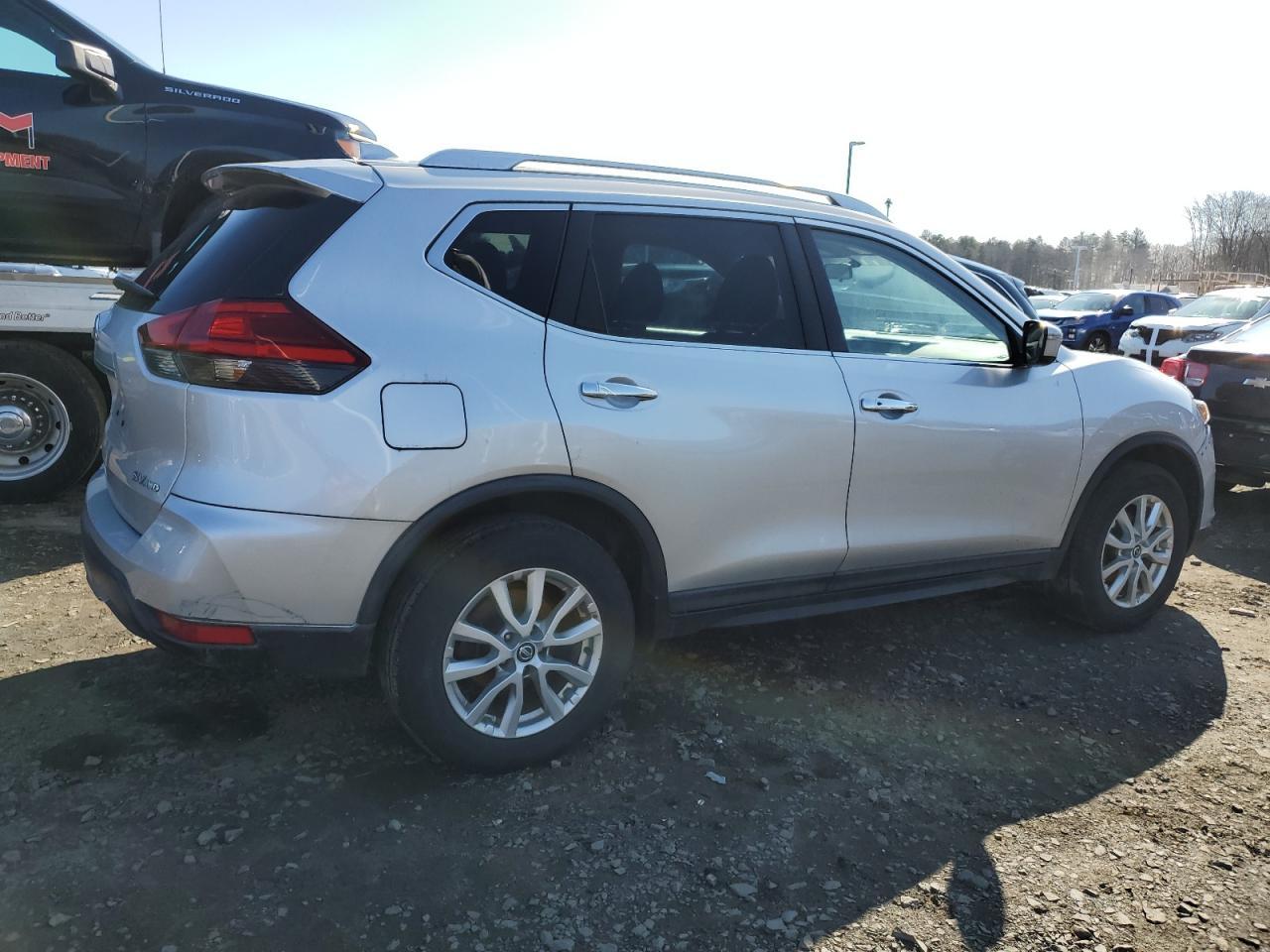 2017 NISSAN ROGUE S - Фото 3