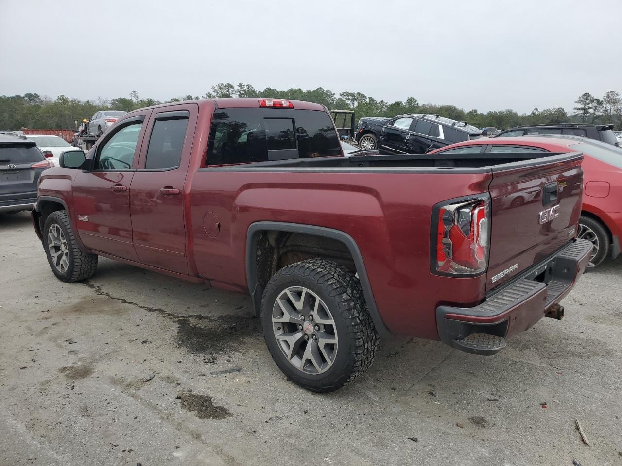 2017 GMC SIERRA K15 - Фото 2