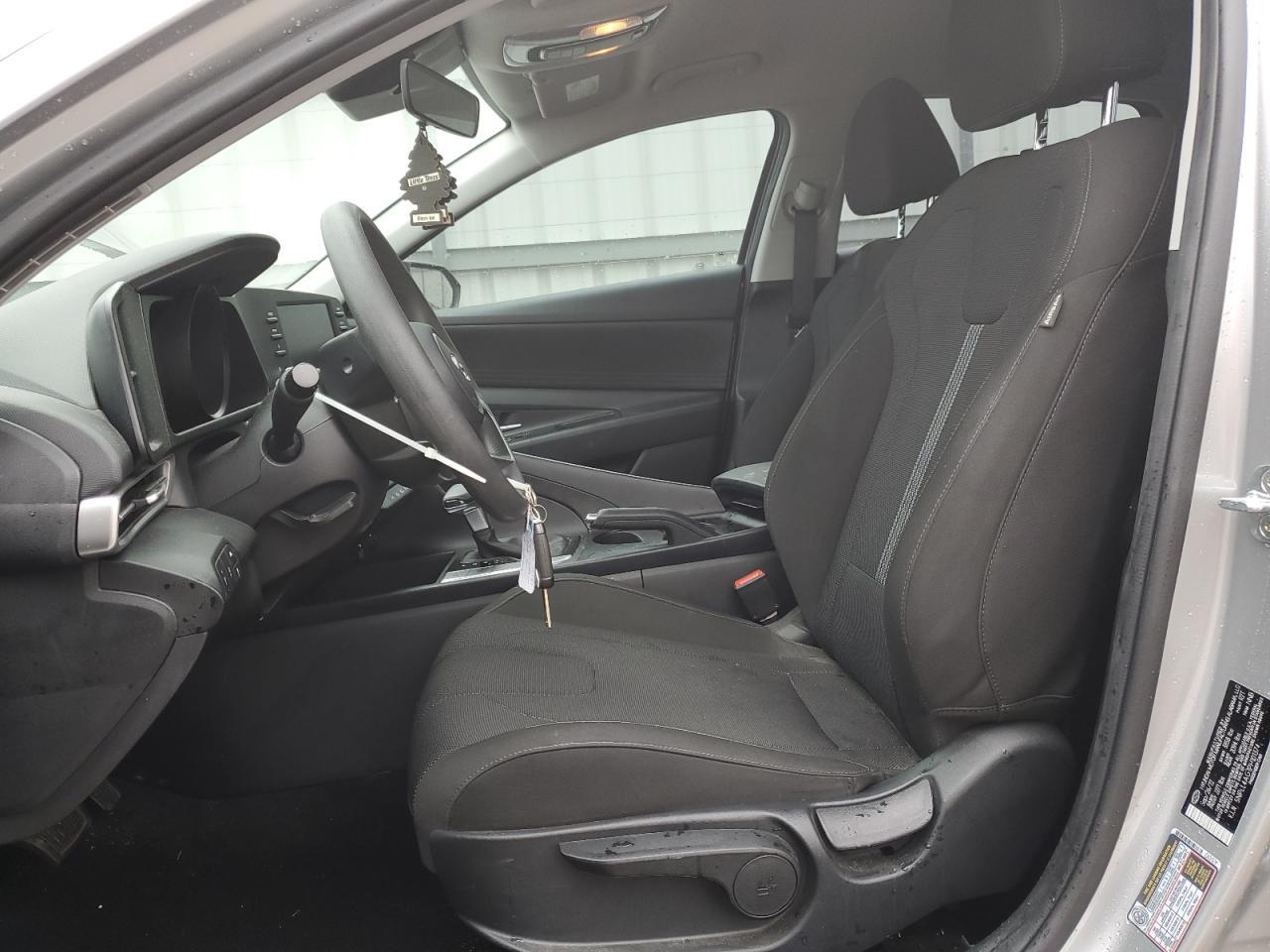 2023 HYUNDAI ELANTRA SE - Image 7