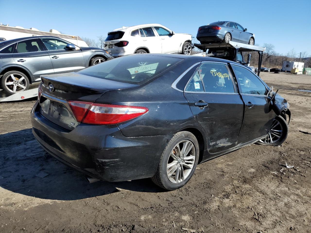 2017 TOYOTA CAMRY LE - Фото 3
