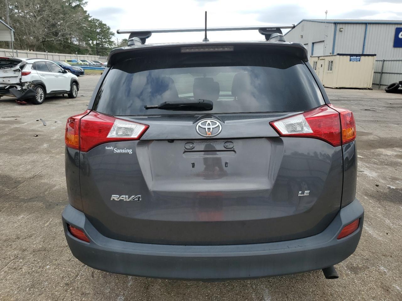 2015 TOYOTA RAV4 LE - Image 6