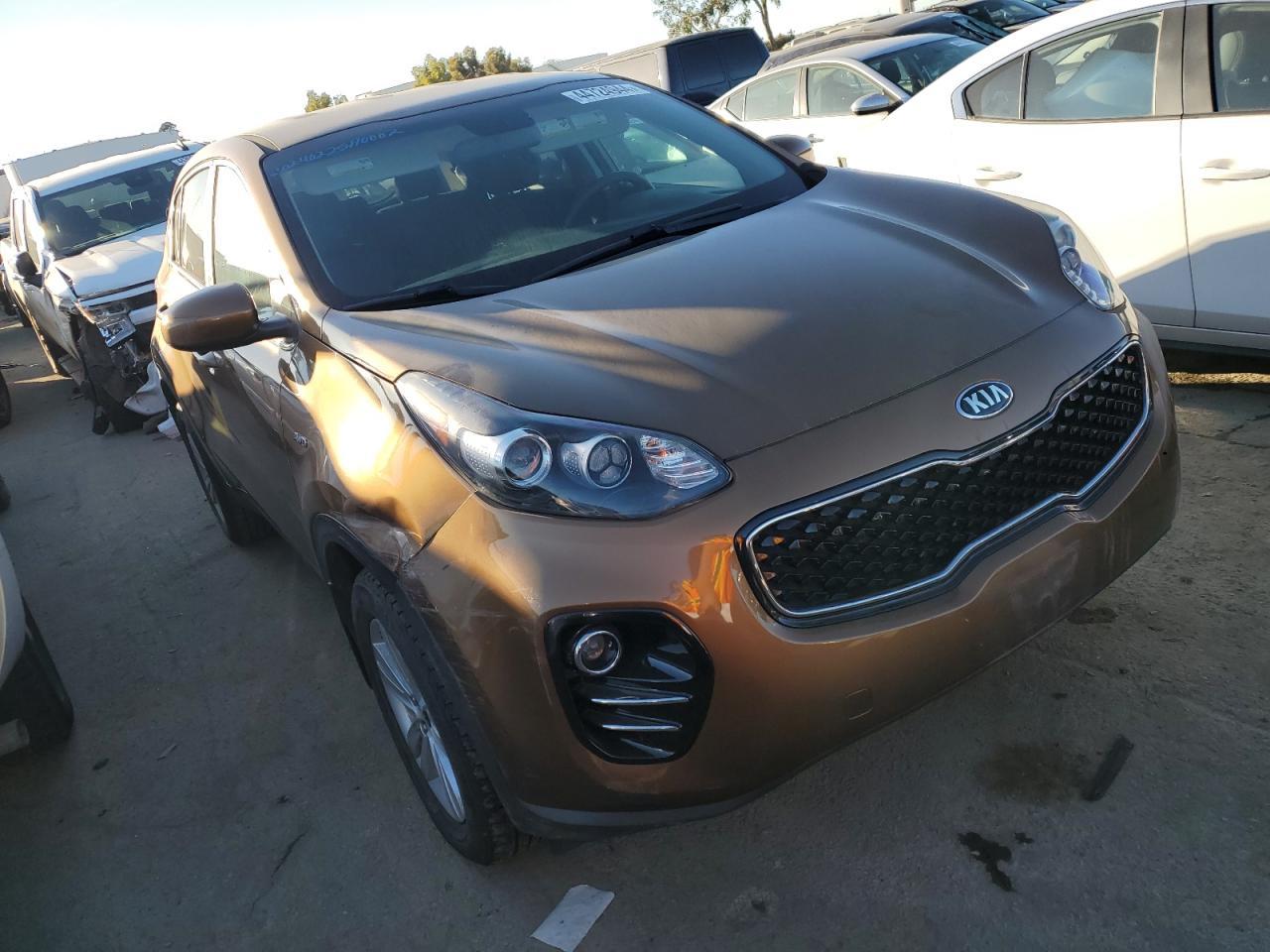 2017 KIA SPORTAGE L - Image 4
