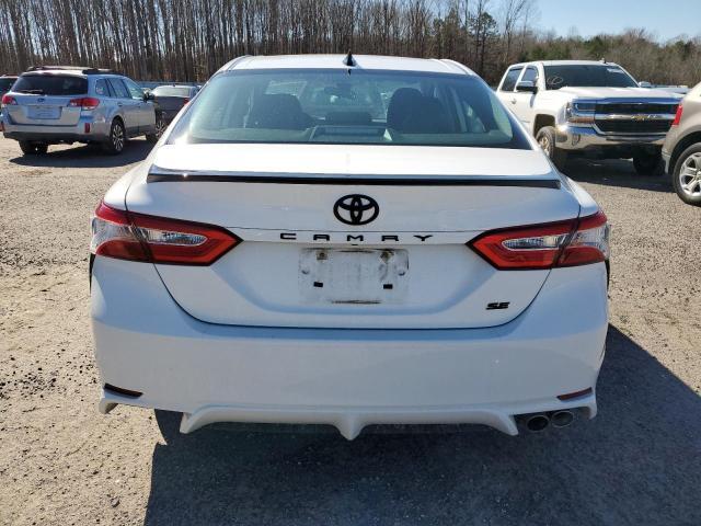 2020 Toyota Camry Se - Фото 6