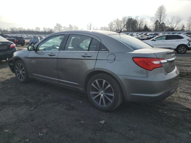 2013 Chrysler 200 Touring - Image 2