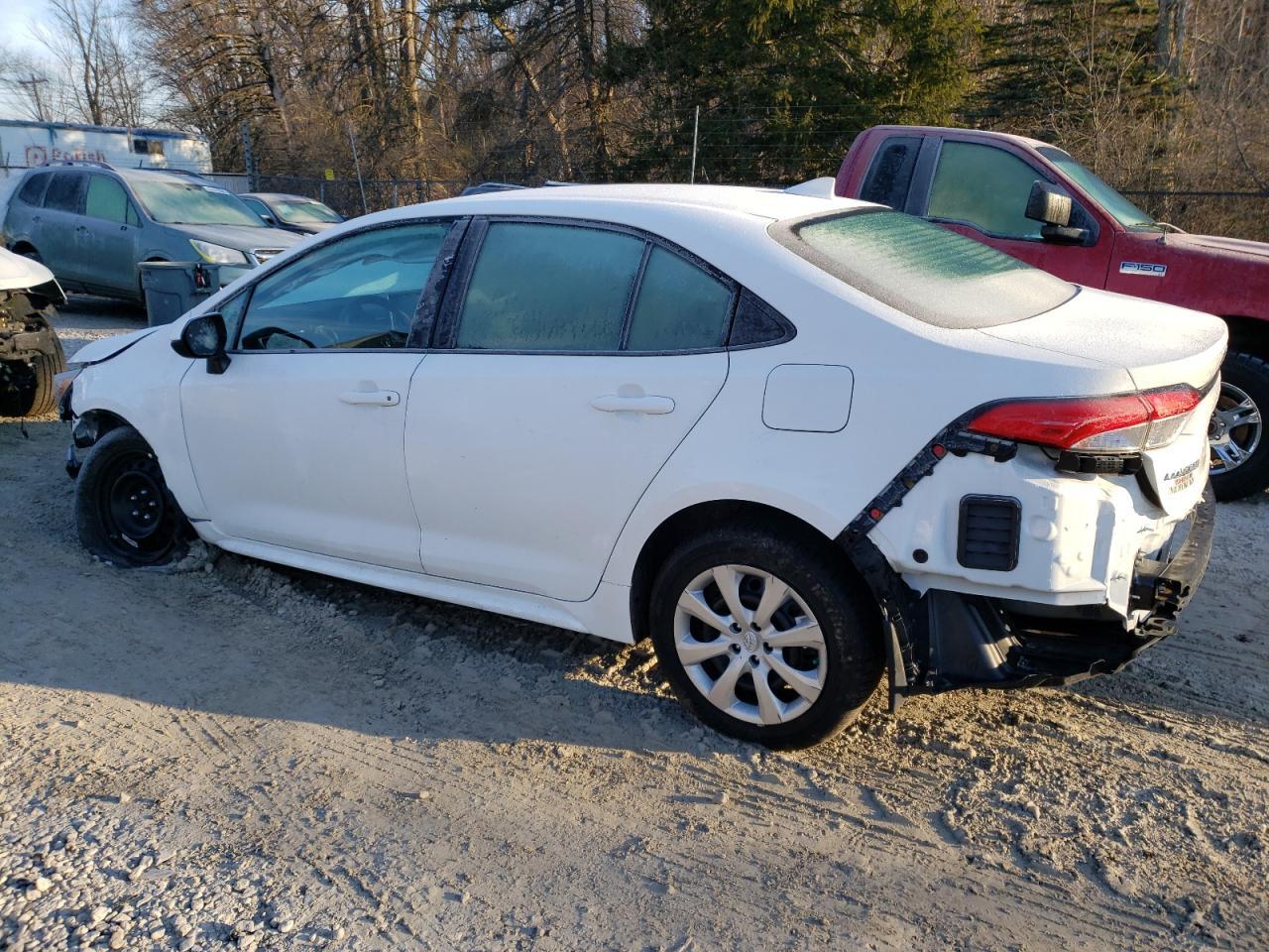 2021 TOYOTA COROLLA LE - Фото 2
