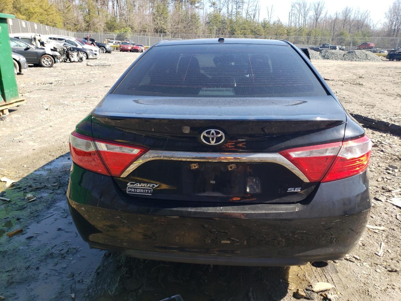 2017 TOYOTA CAMRY LE - Image 6