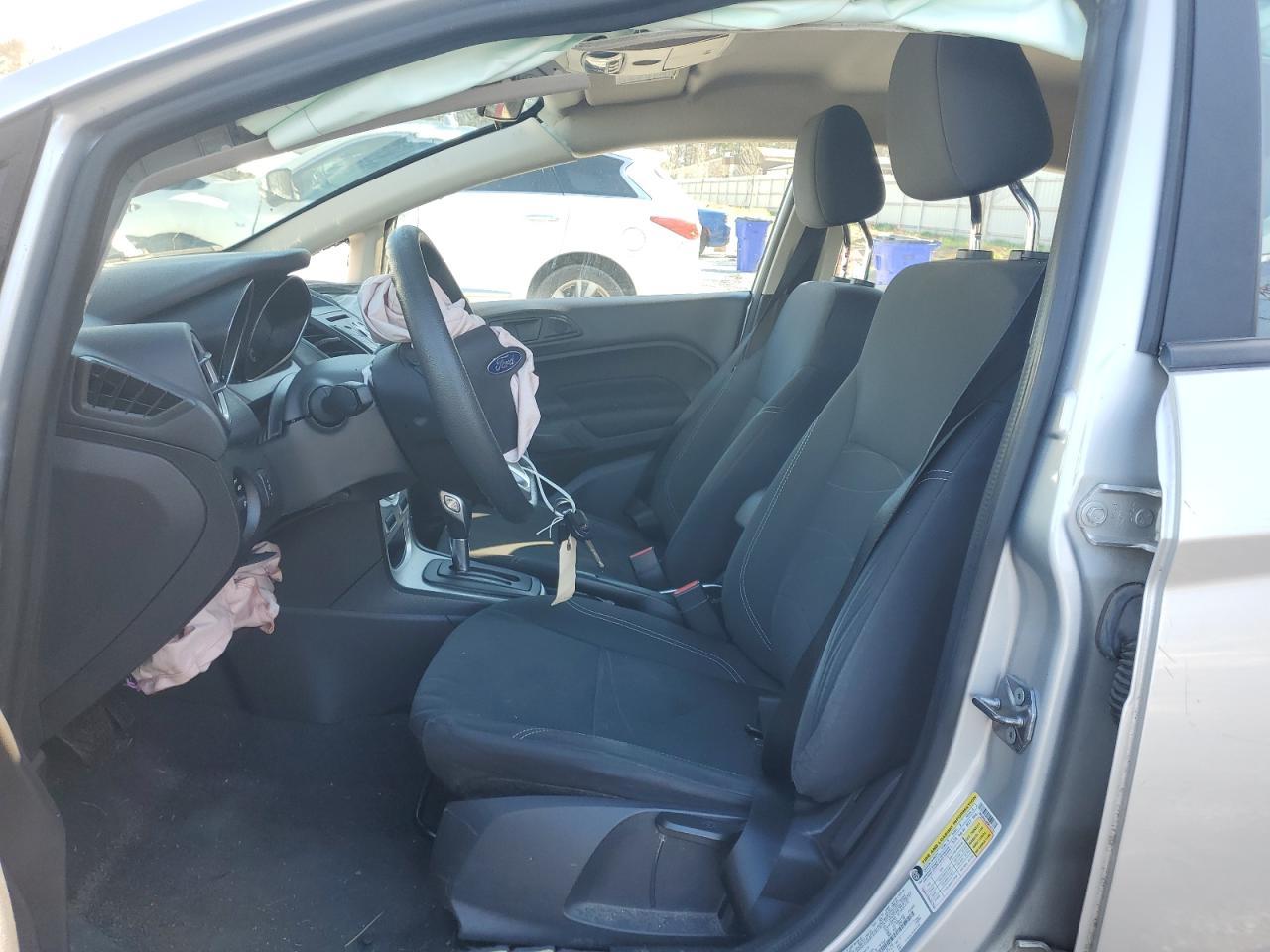 2019 FORD FIESTA SE - Image 7