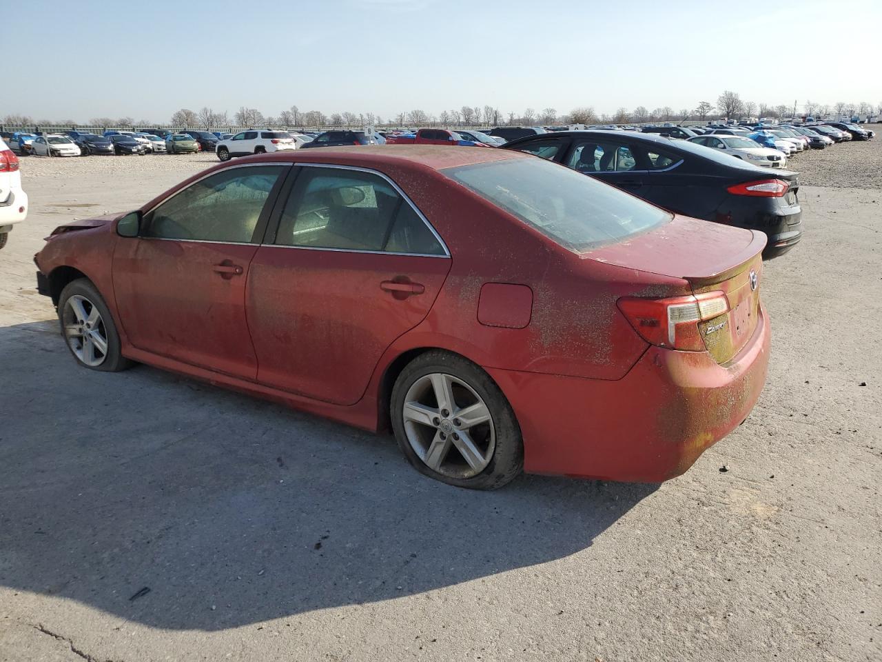 2014 TOYOTA CAMRY L - Image 2