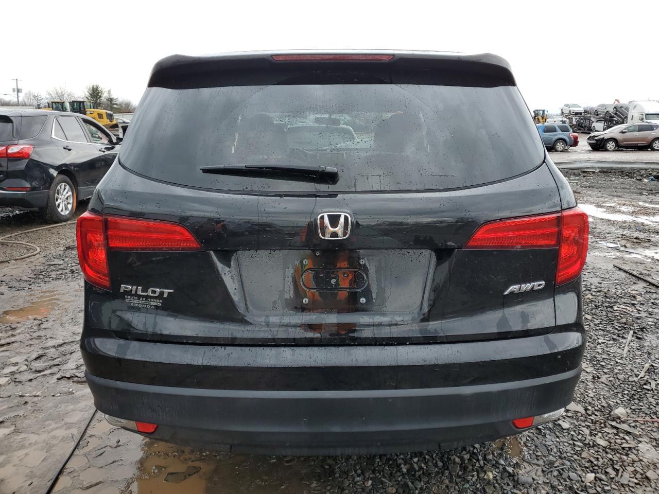 2017 HONDA PILOT LX - Фото 6