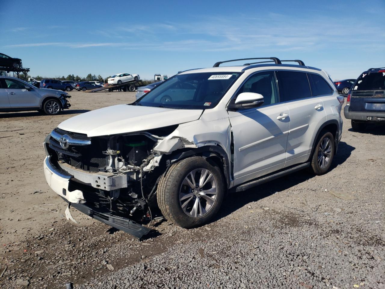 2015 TOYOTA HIGHLANDER