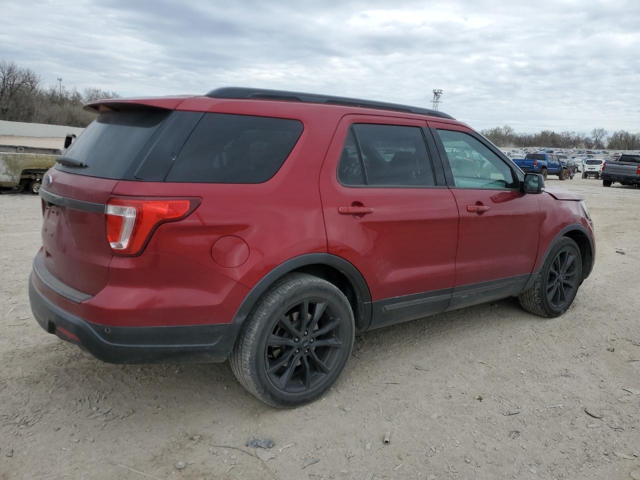 2018 FORD EXPLORER X - Фото 3