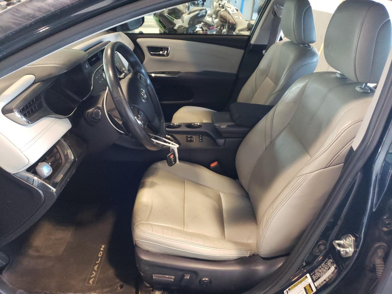 2015 TOYOTA AVALON XLE - Image 7