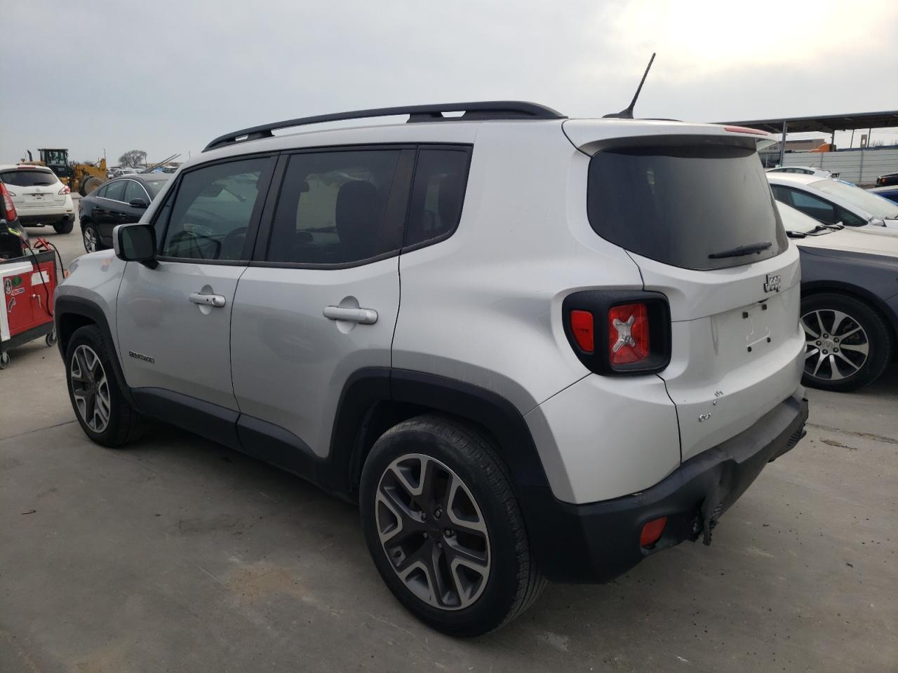 2016 JEEP RENEGADE L - Фото 2