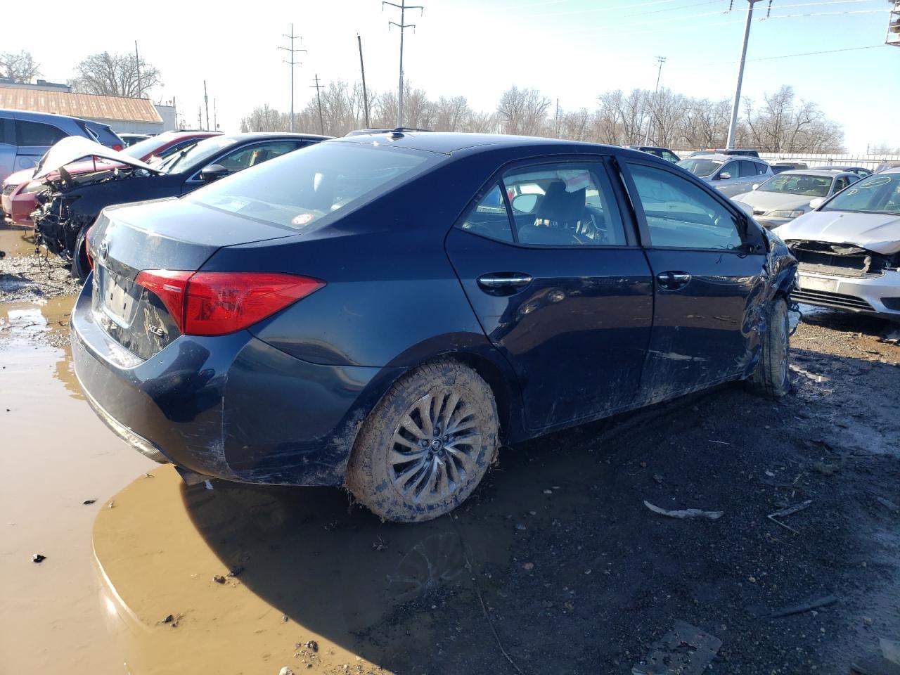 2018 TOYOTA COROLLA L - Image 3