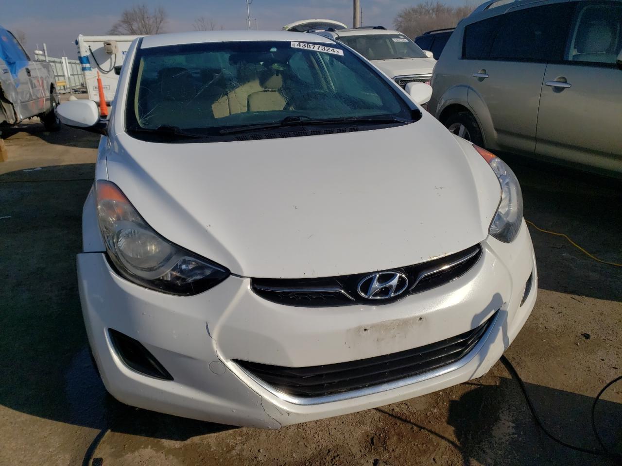 2013 HYUNDAI ELANTRA GL - Фото 5