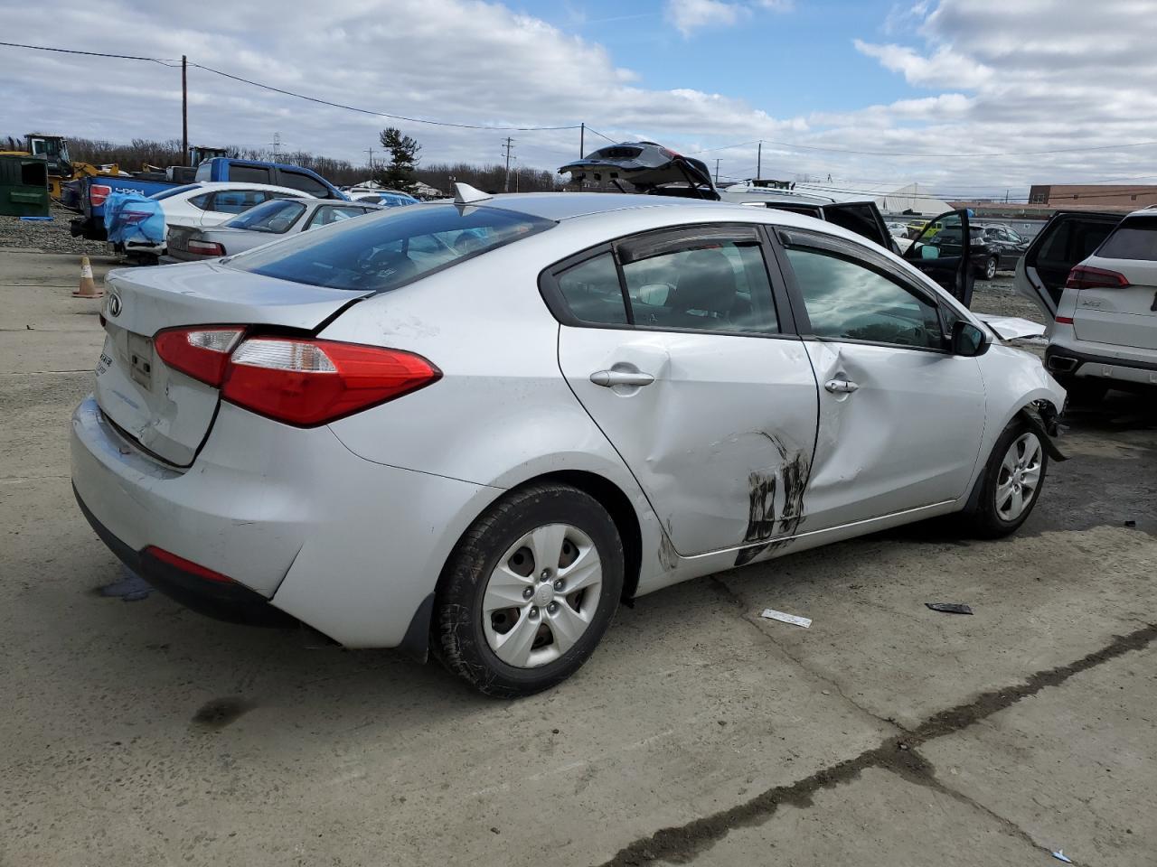 2015 KIA FORTE LX - Фото 3