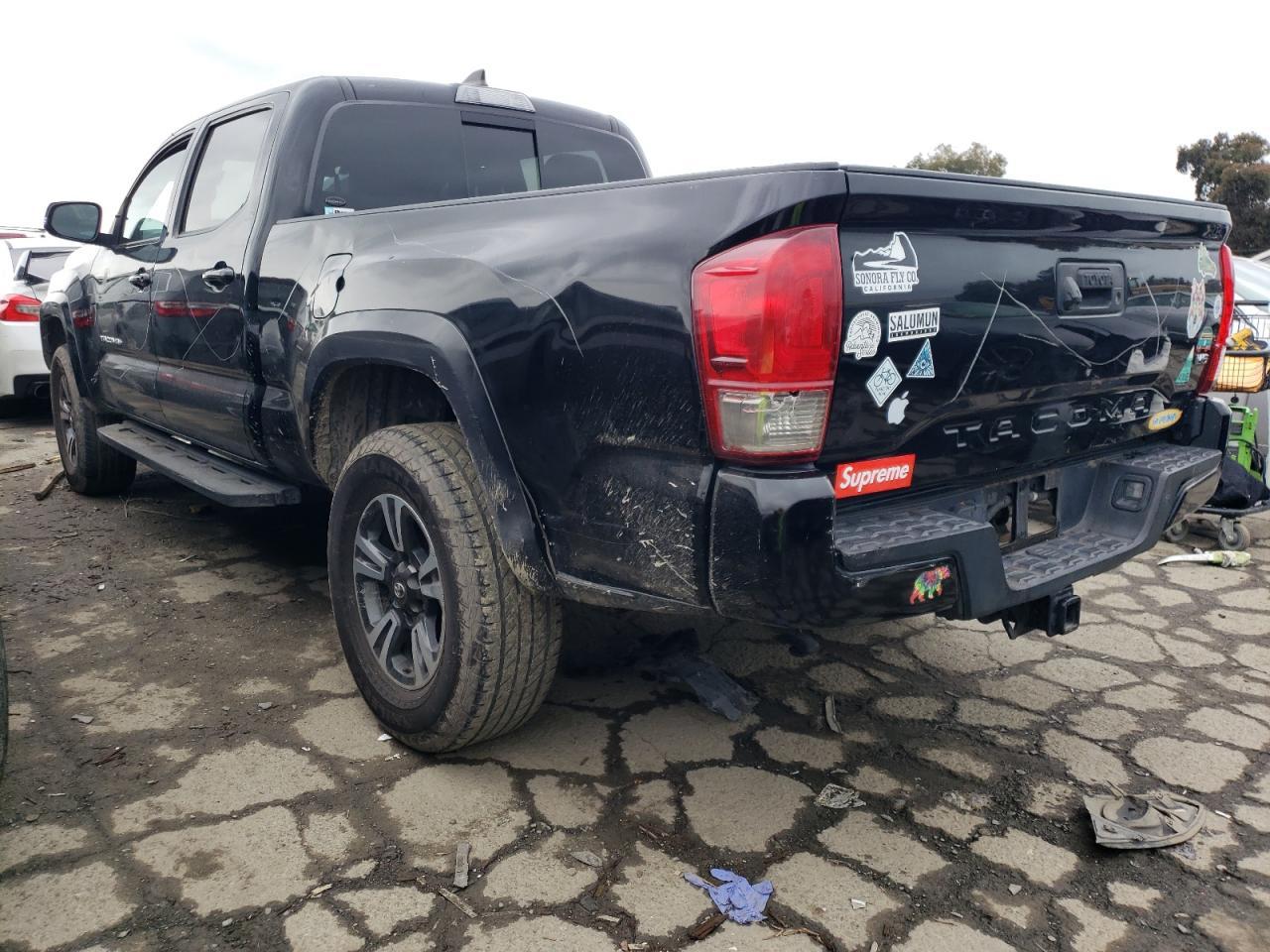 2017 TOYOTA TACOMA DOU - Фото 2